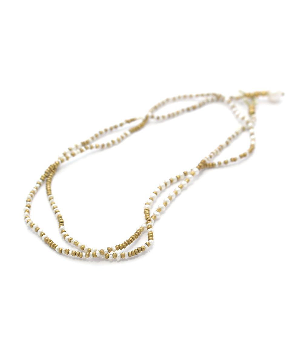 pearl / gold beads necklace
