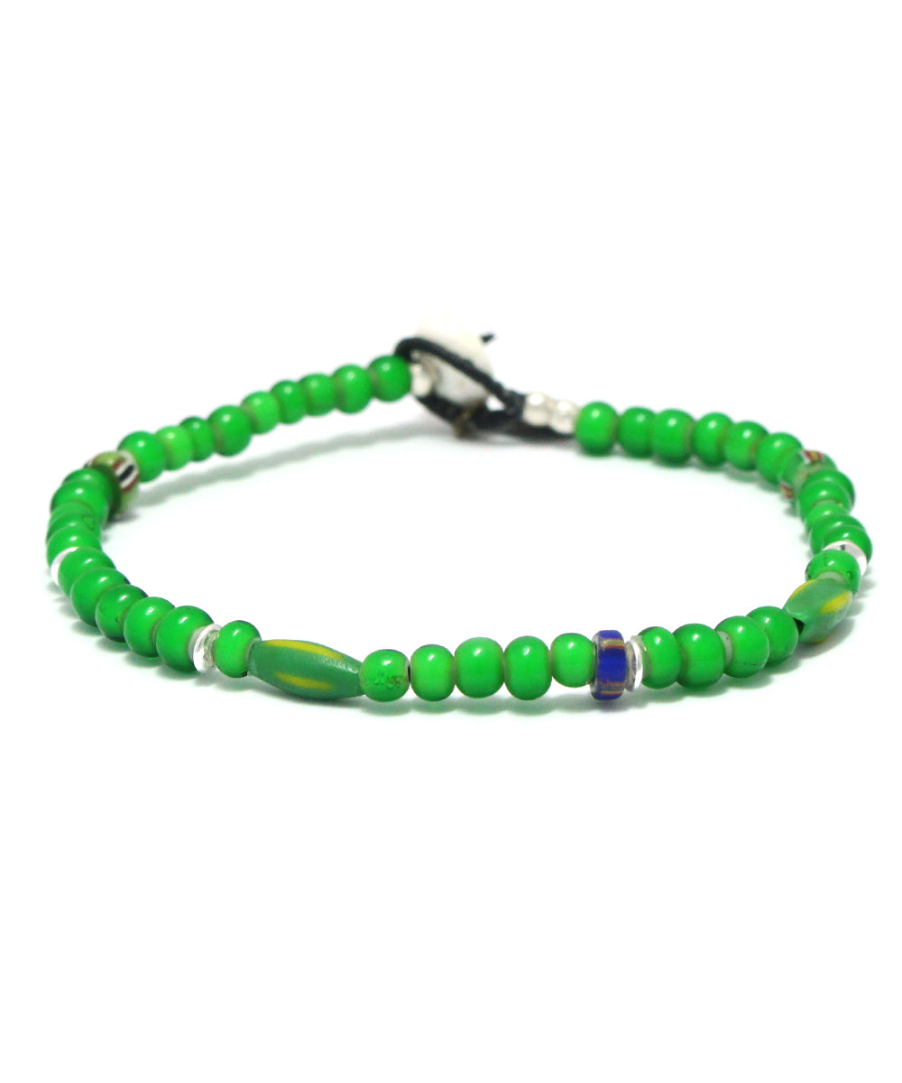 white hearts bracelet / green