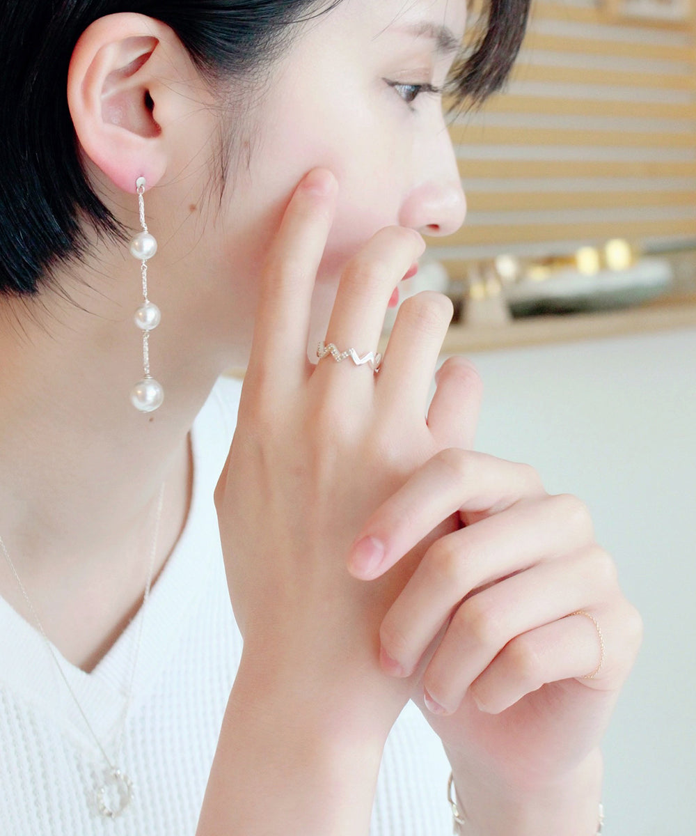 pearl earrings