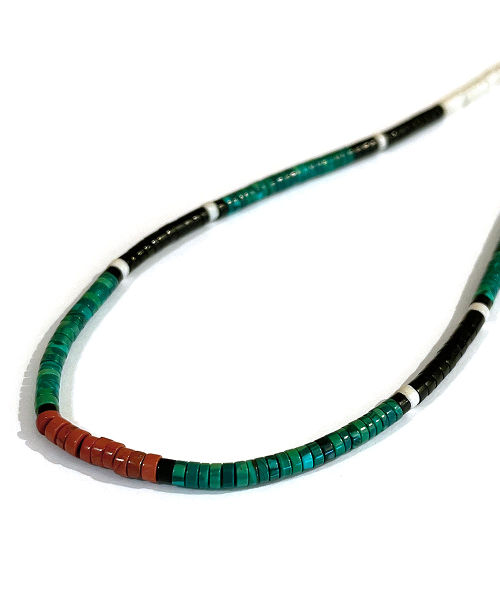 heishi beads necklace /malachite / jet