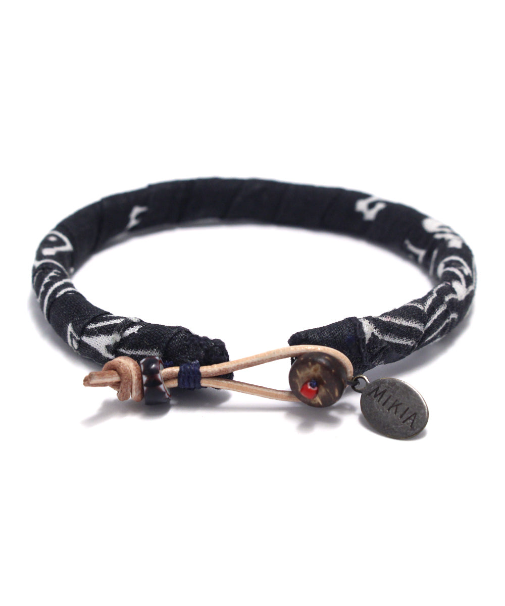 bandana bracelet / black