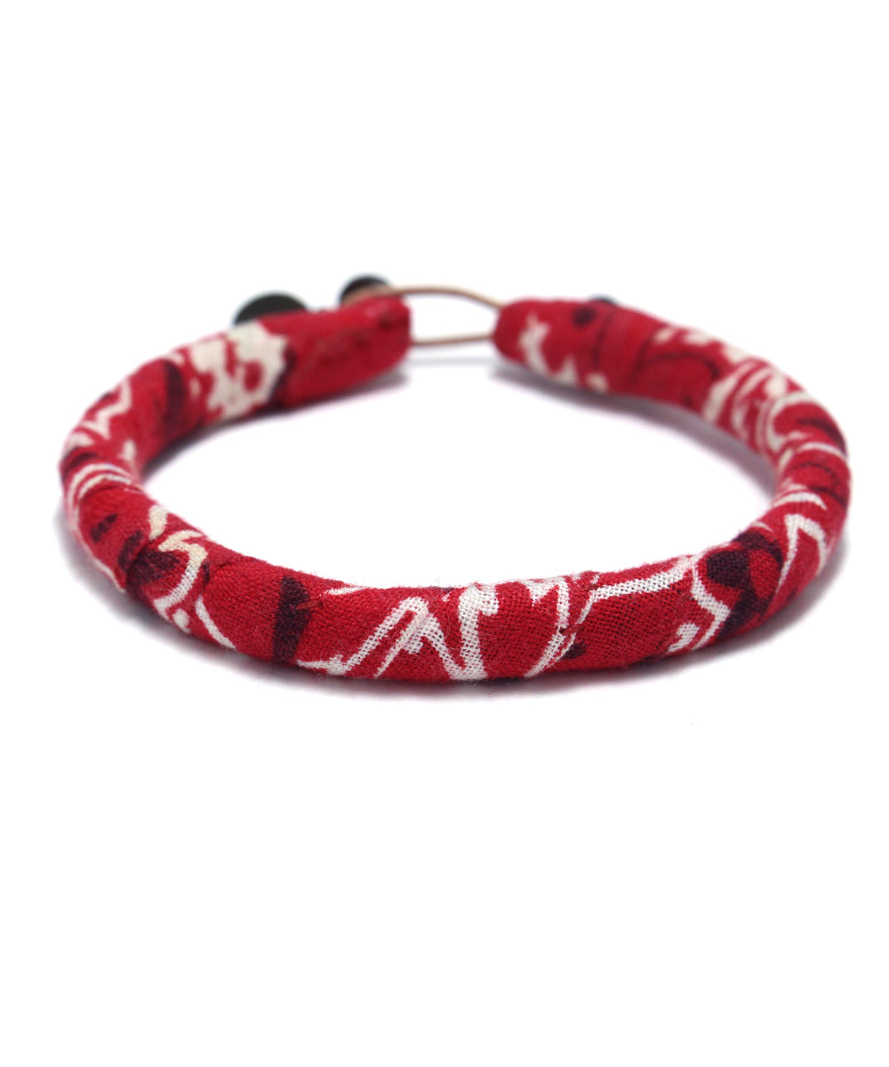 bandana bracelet / red