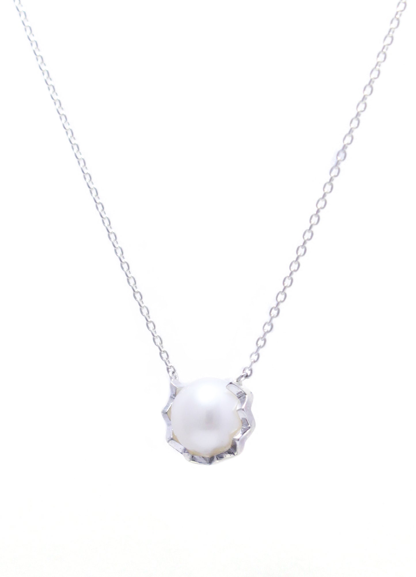 silver / freshwater pearl snake necklace