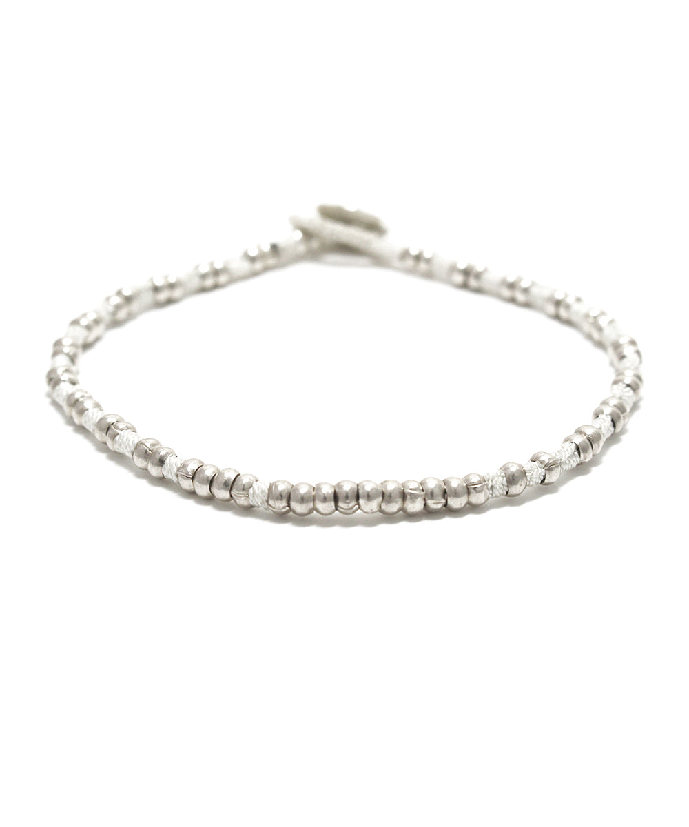 silver beads bracelet / howlite