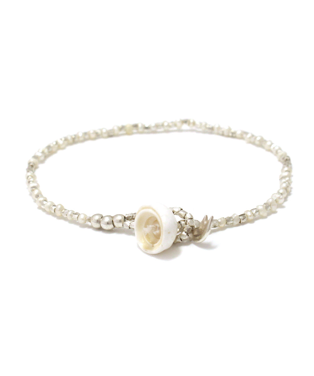 karen silver pearl bracelet / silver