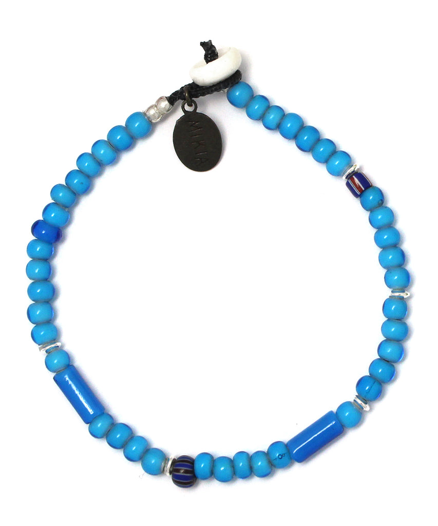 white hearts bracelet / blue