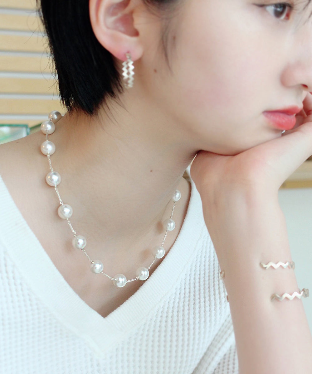 shell pearl necklace