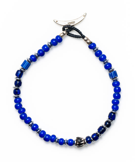 trade beads bracelet / navy white hearts
