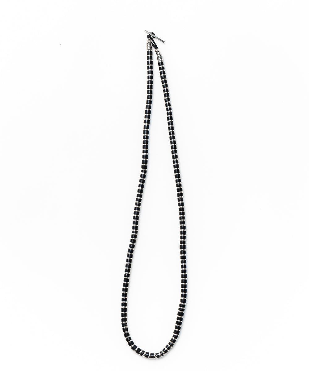 hematite × heishi necklace / jet