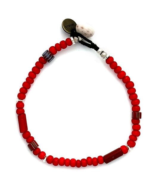 white hearts bracelet / red