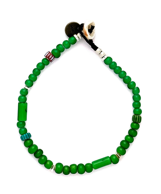 white hearts bracelet / green