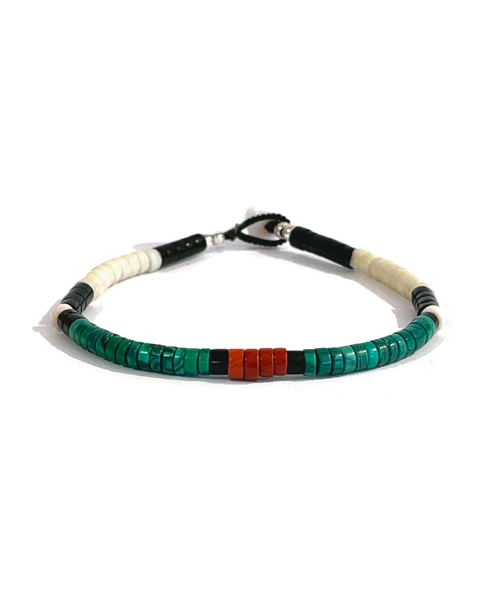 heishi beads bracelet / malachite / jet