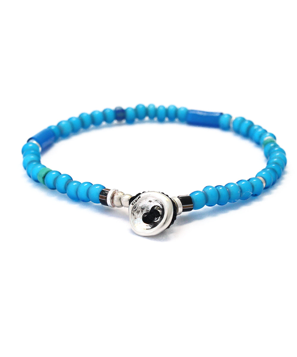 trade beads bracelet / blue white hearts