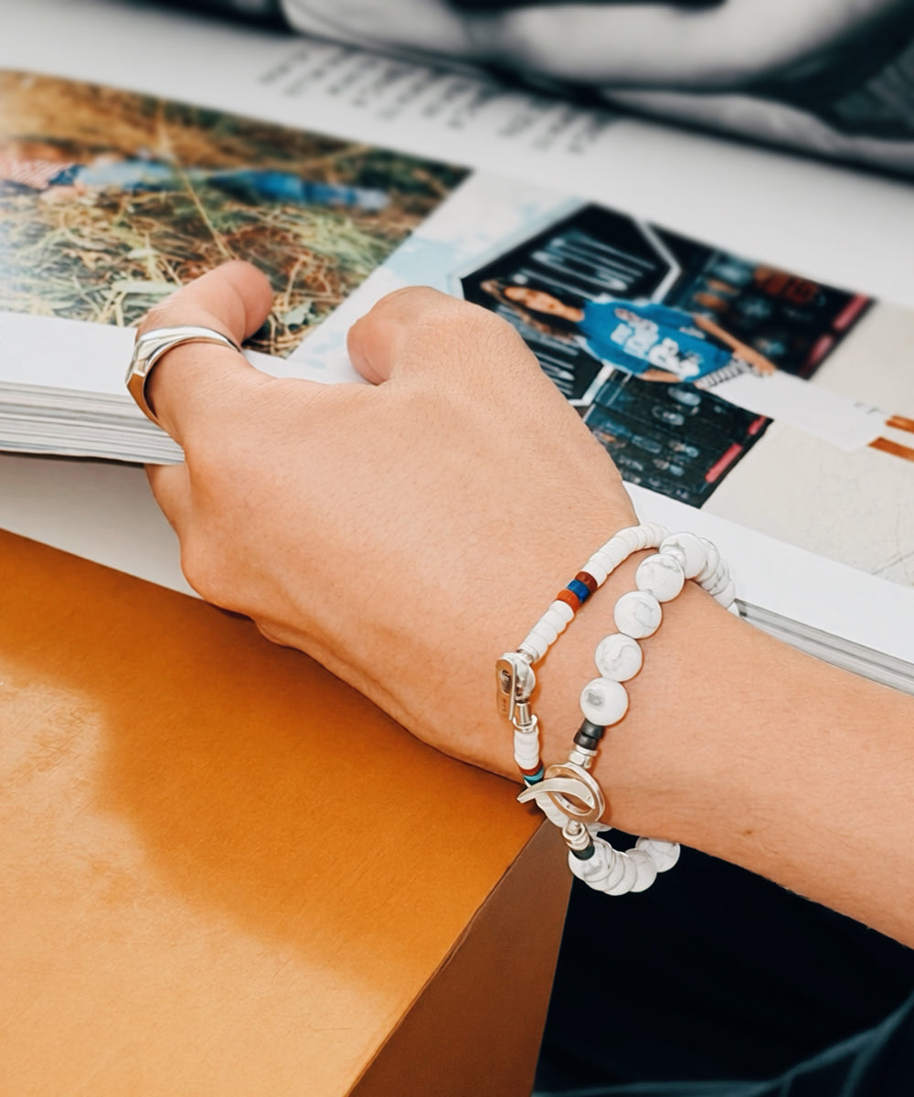 8mm stone bracelet / Howlite