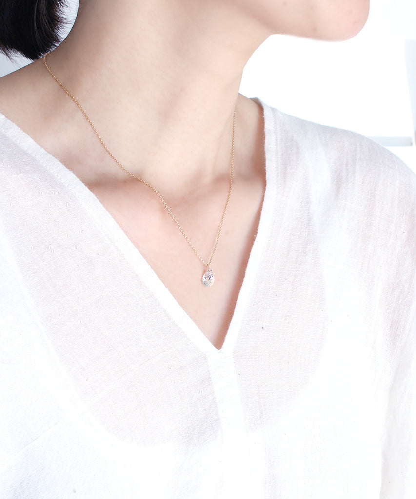 k18 drop white topaz necklace