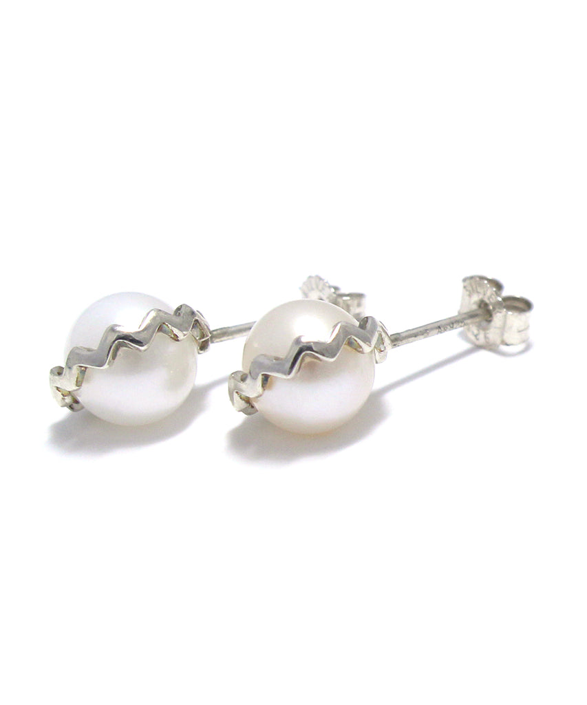 silver / freshwater pearl pierce