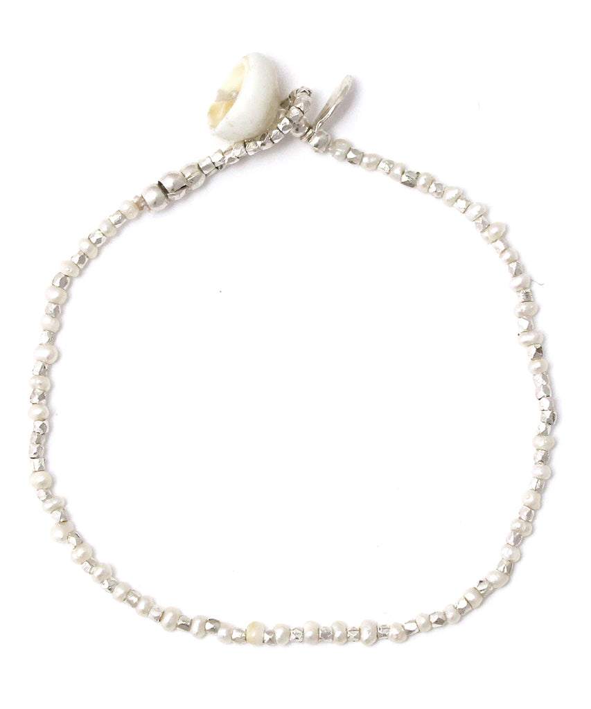 karen silver pearl bracelet / silver