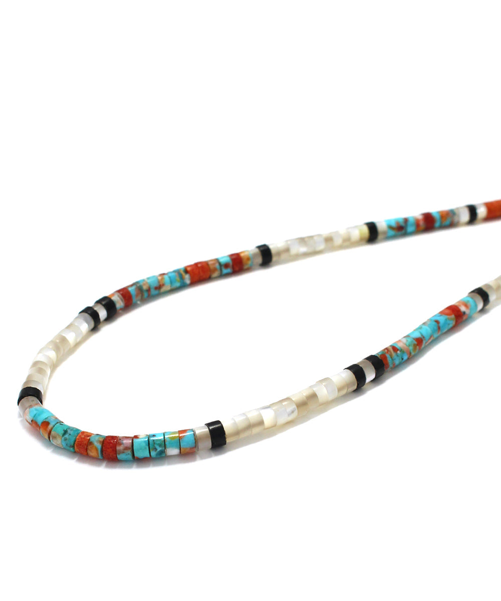 heishi beads necklace / coral m.o.p.