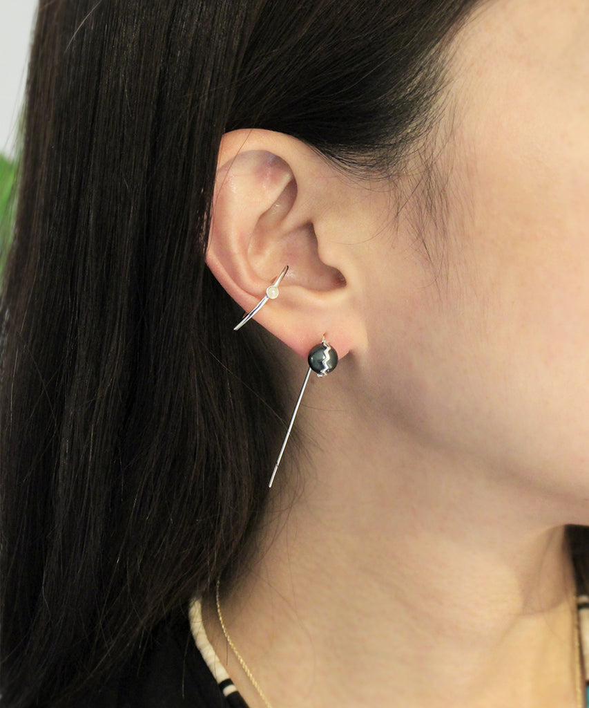 tahiti pearl snake earring / silver