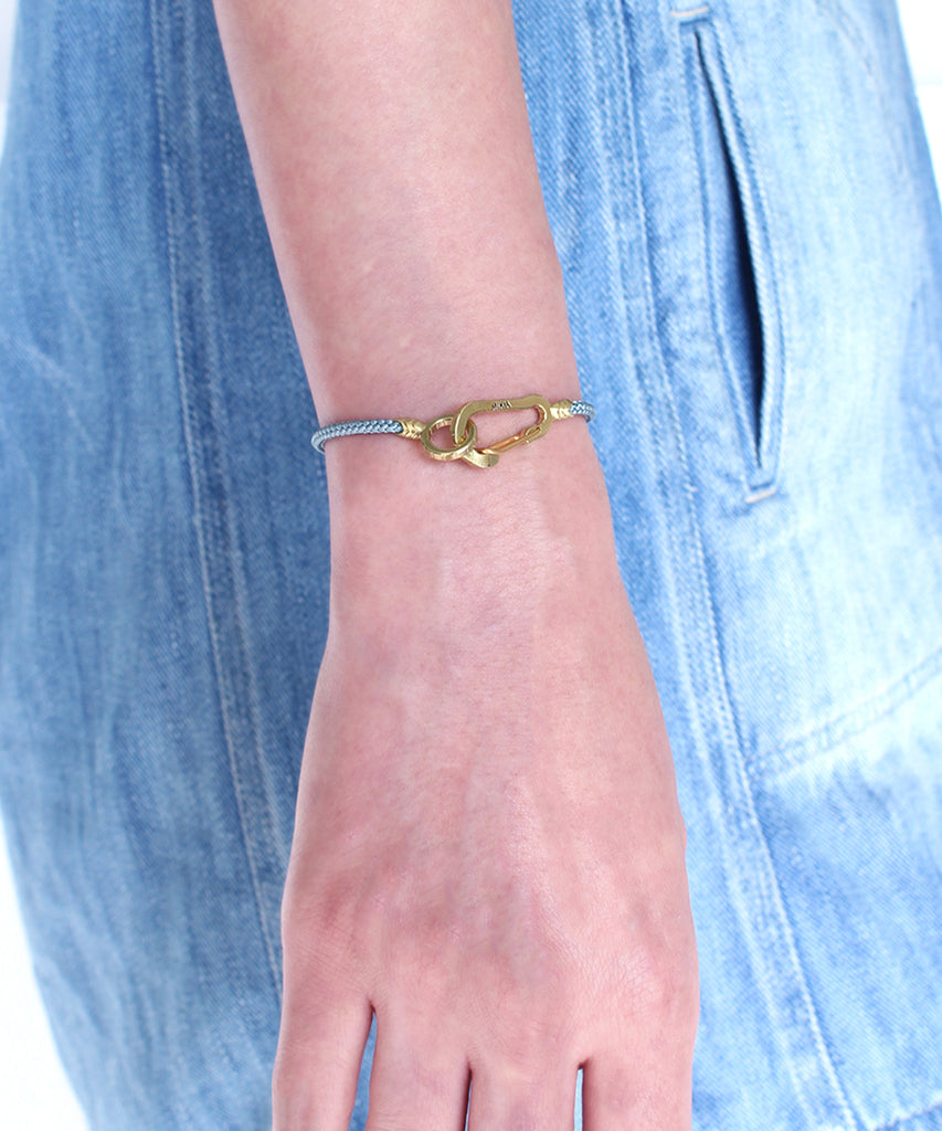 mikia snake karabiner bracelet brass / blue coral